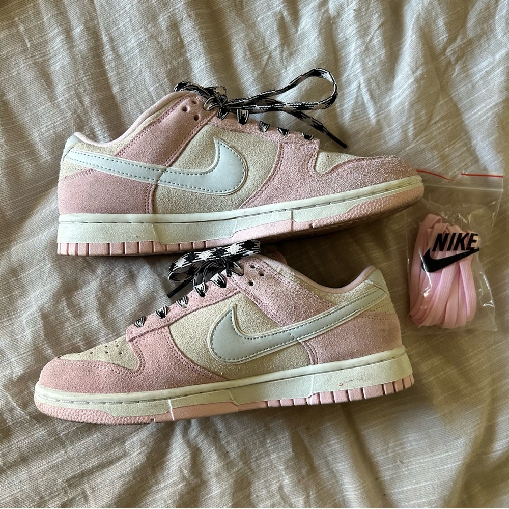Nike 🌷 Dunk Low LX Pink Foam Suede Woman’s Sneakers Barbie